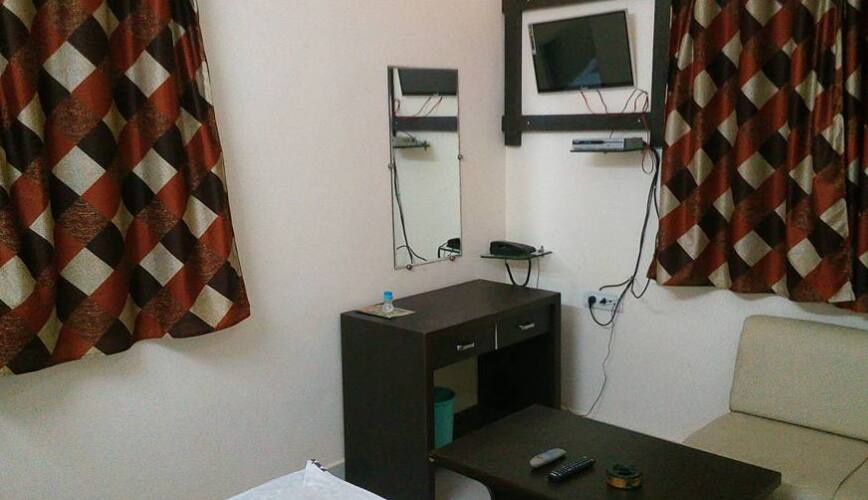 Hotel Kapil Vastu, Basti 1